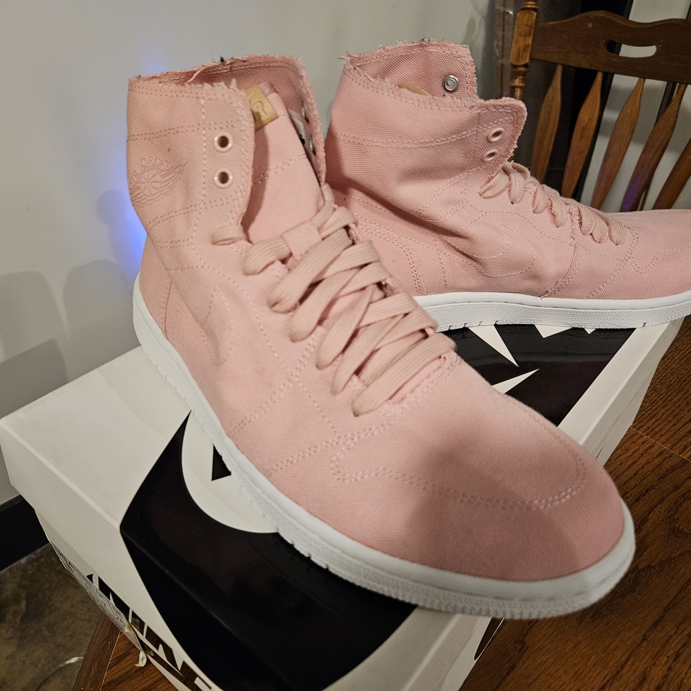 Air Jordan 1 Retro High Decon